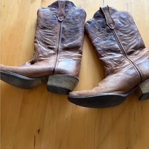 Classic Western Cowboy Boots - Brown Leather